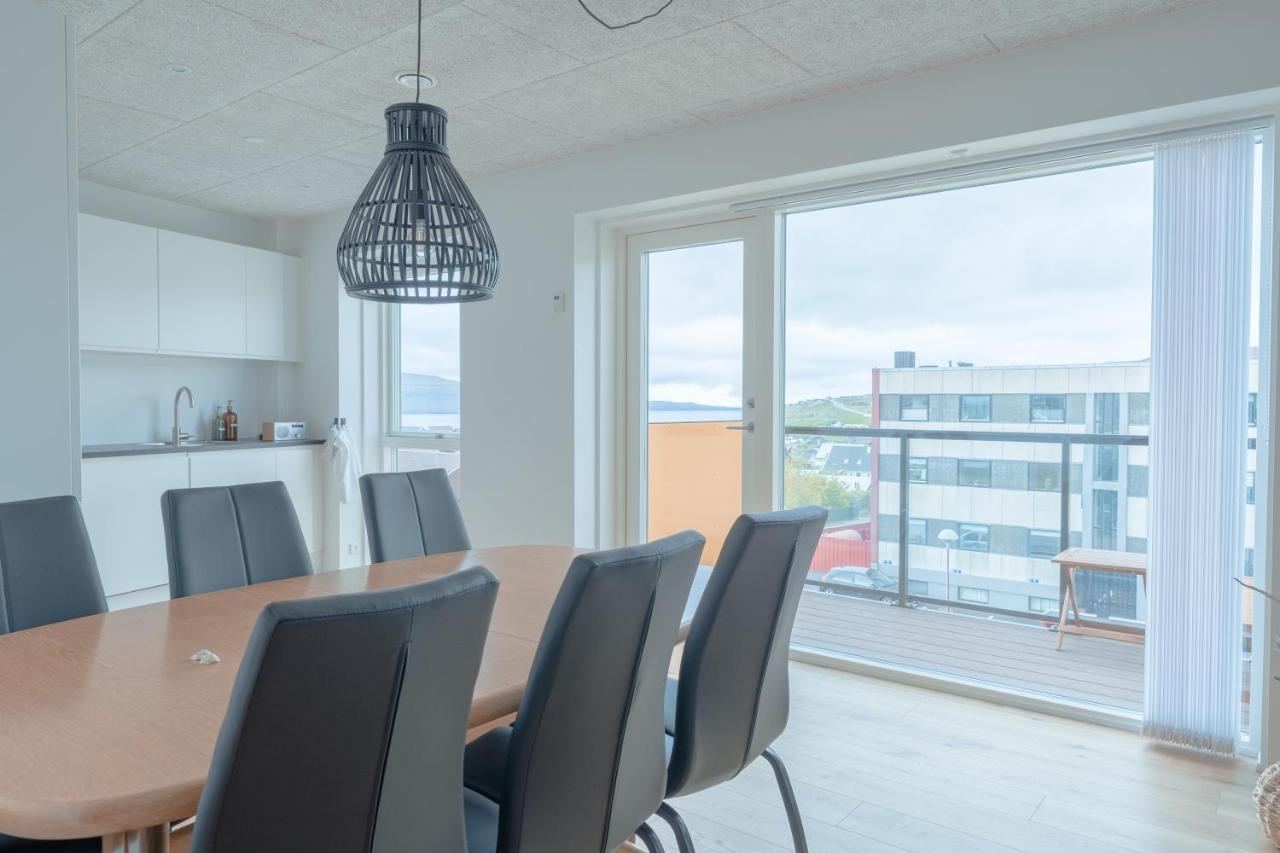 New / Stunning Sea View / Light / 3 Br Apartamento Tórshavn Exterior foto