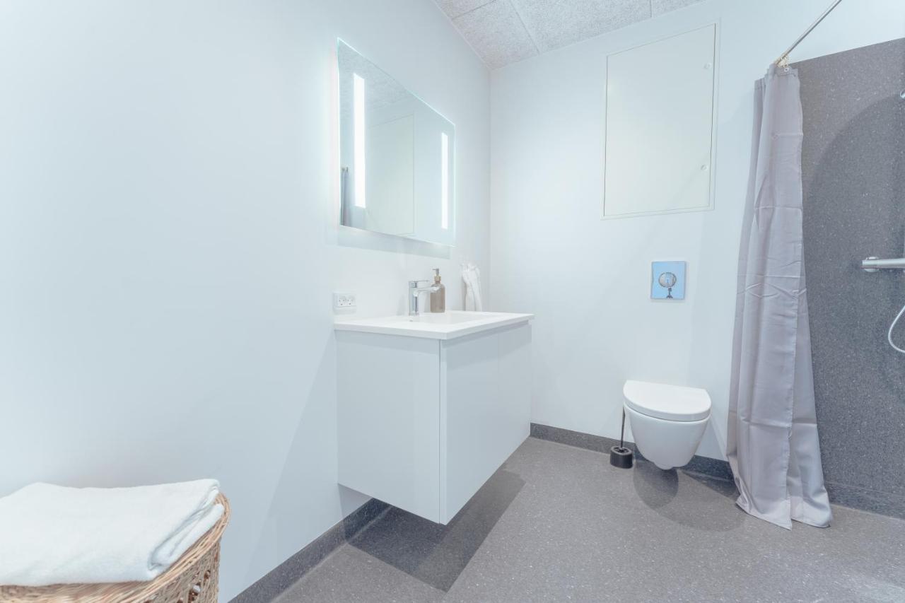 New / Stunning Sea View / Light / 3 Br Apartamento Tórshavn Exterior foto
